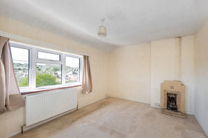 Double Bedroom 1- click for photo gallery